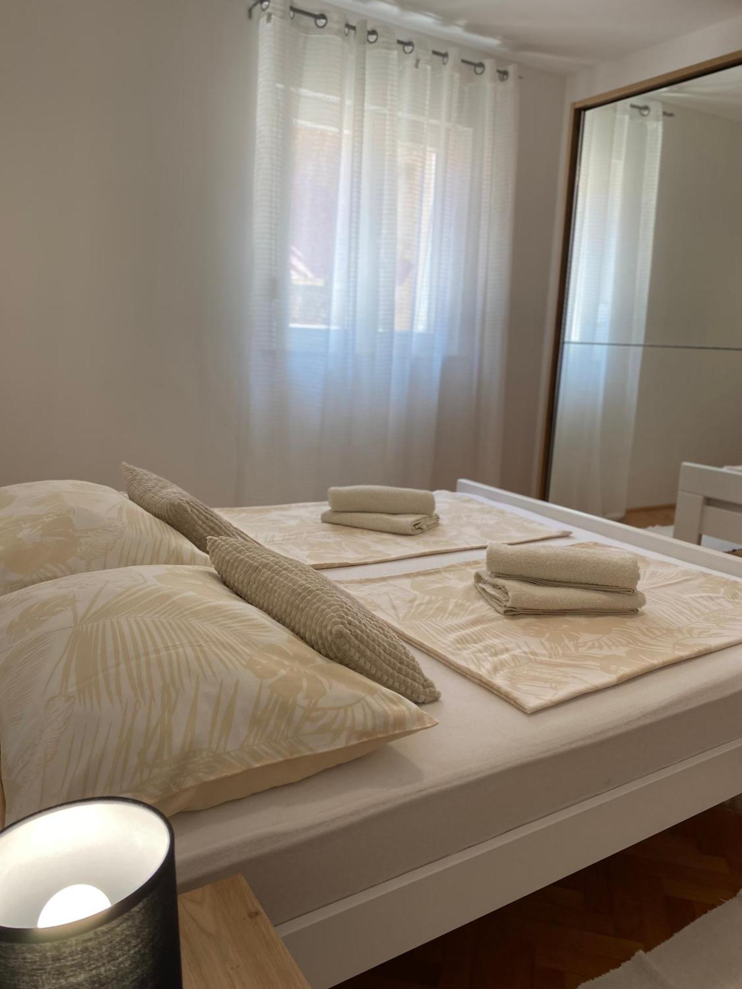 Charming Old Town Apartment 시베니크 외부 사진